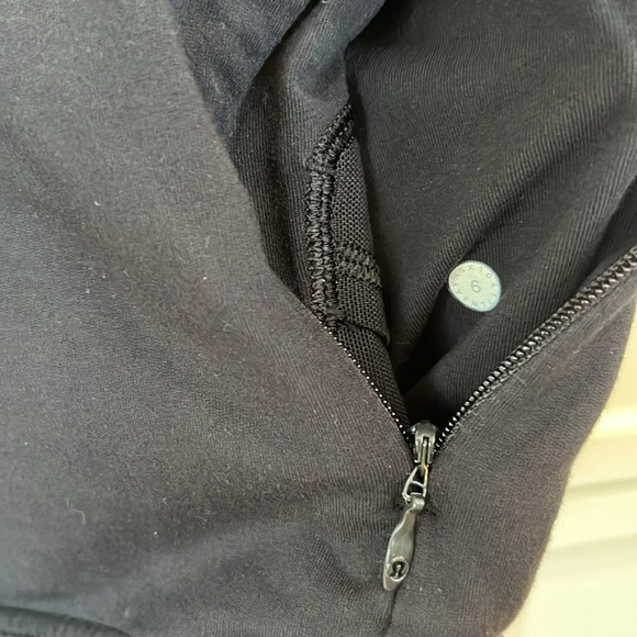 Lululemon Crossover Back Sweater, Black, Size 6 - Picture 3 of 6